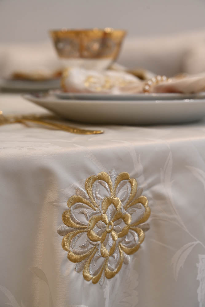 Nappe en jim brodée ronde