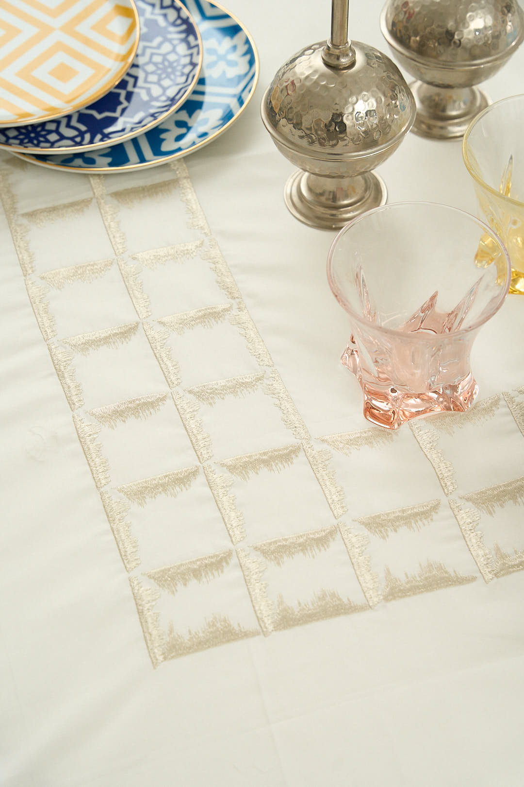 Nappe en coton brodée carrée 'Prestige'