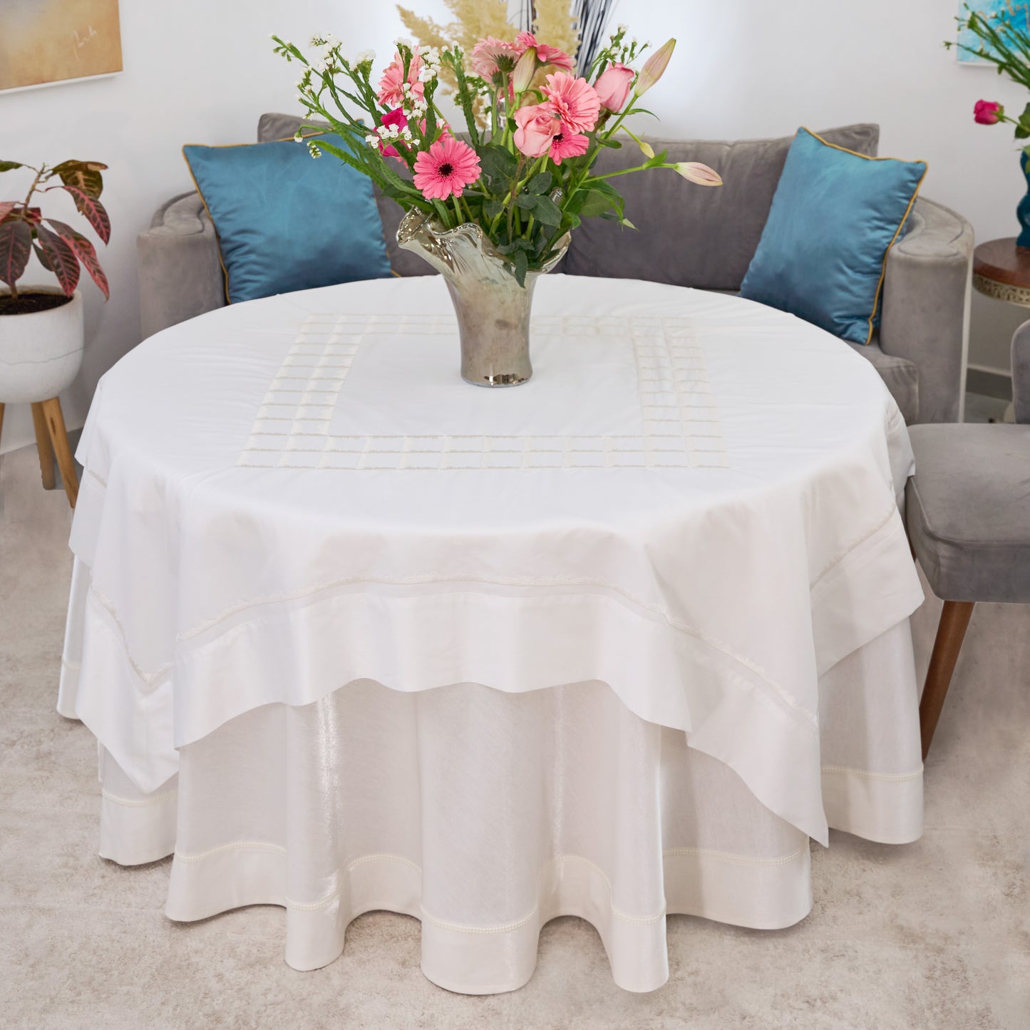 Nappe en coton brodée carrée 'Prestige'