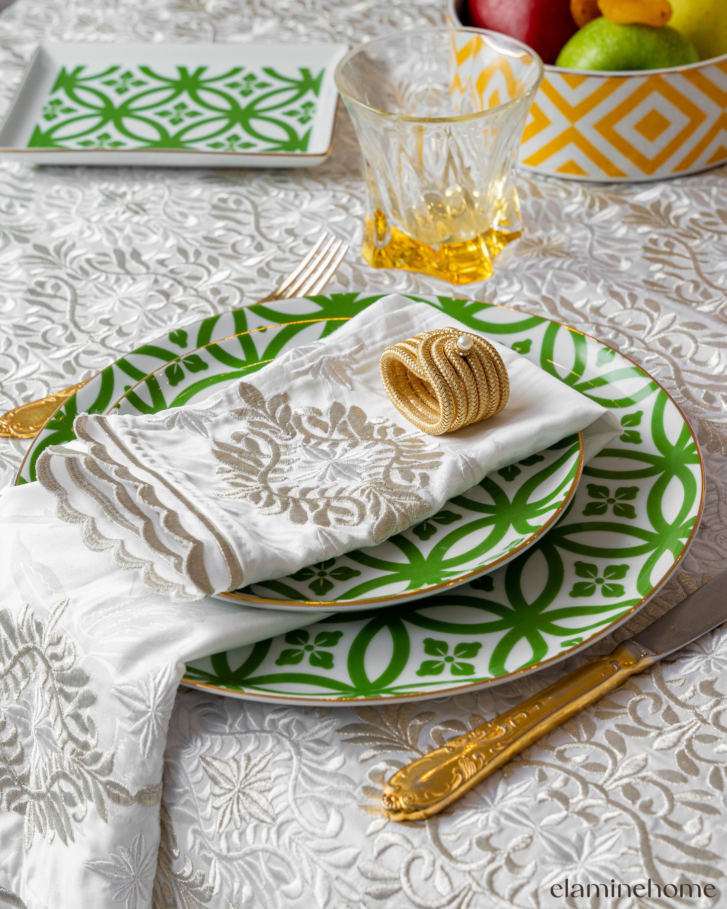 Nappe brodée Rbati 'Laâyoune'