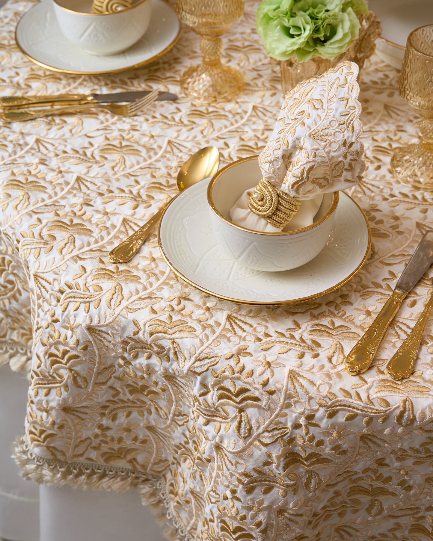 Nappe brodée Rbati 'Sakina'