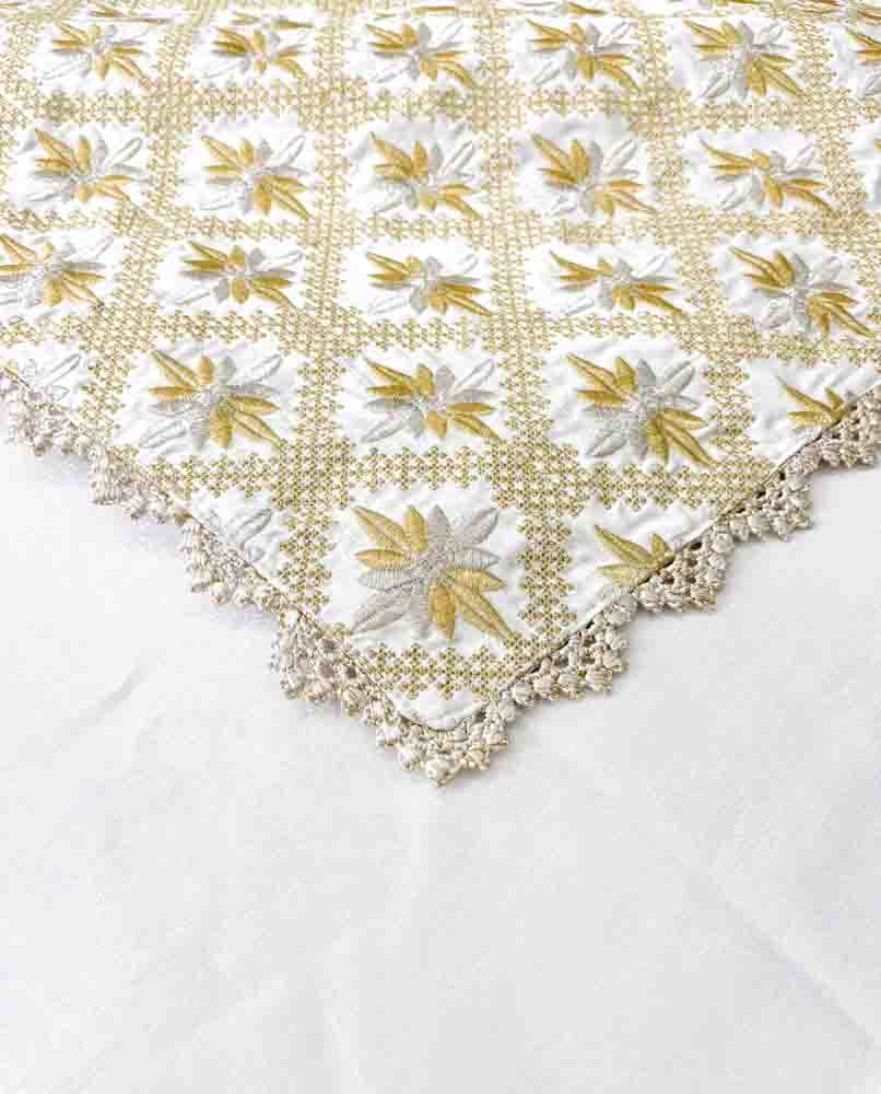 Nappes brodées RBATI en Tadriss