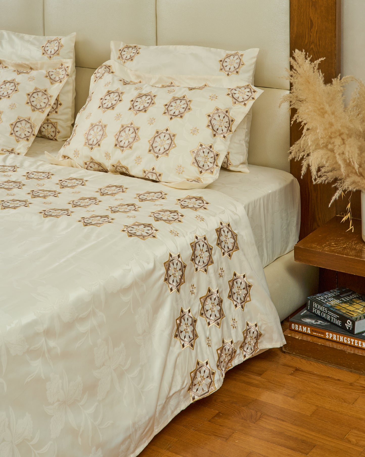 Jetée de lit brodée - Collection Zellija Assilya