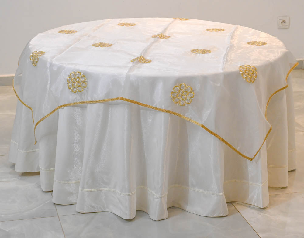 Voile brodé de table 140 cm