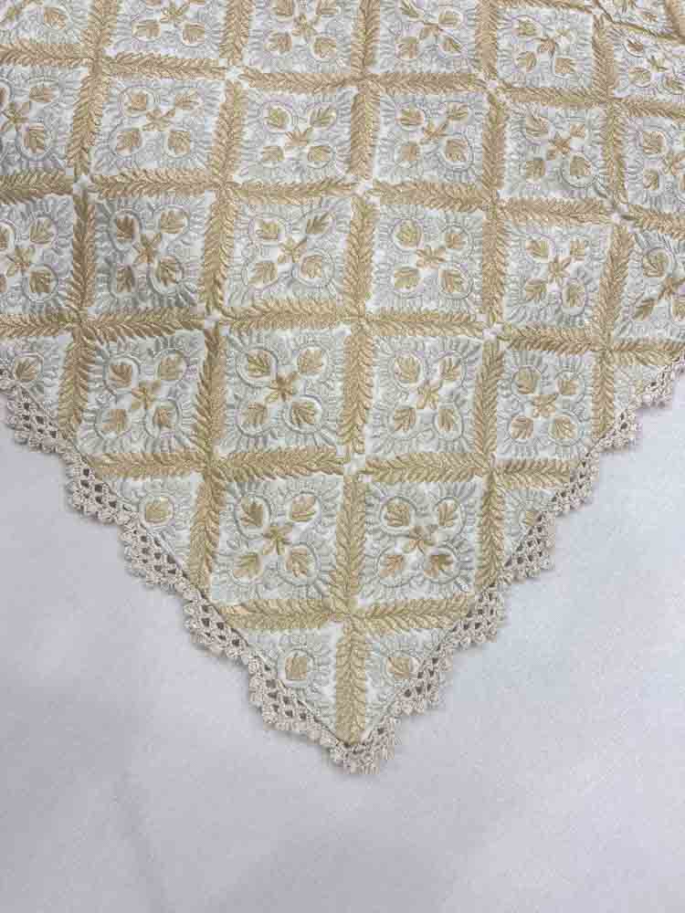 Nappes brodées RBATI en Tadriss