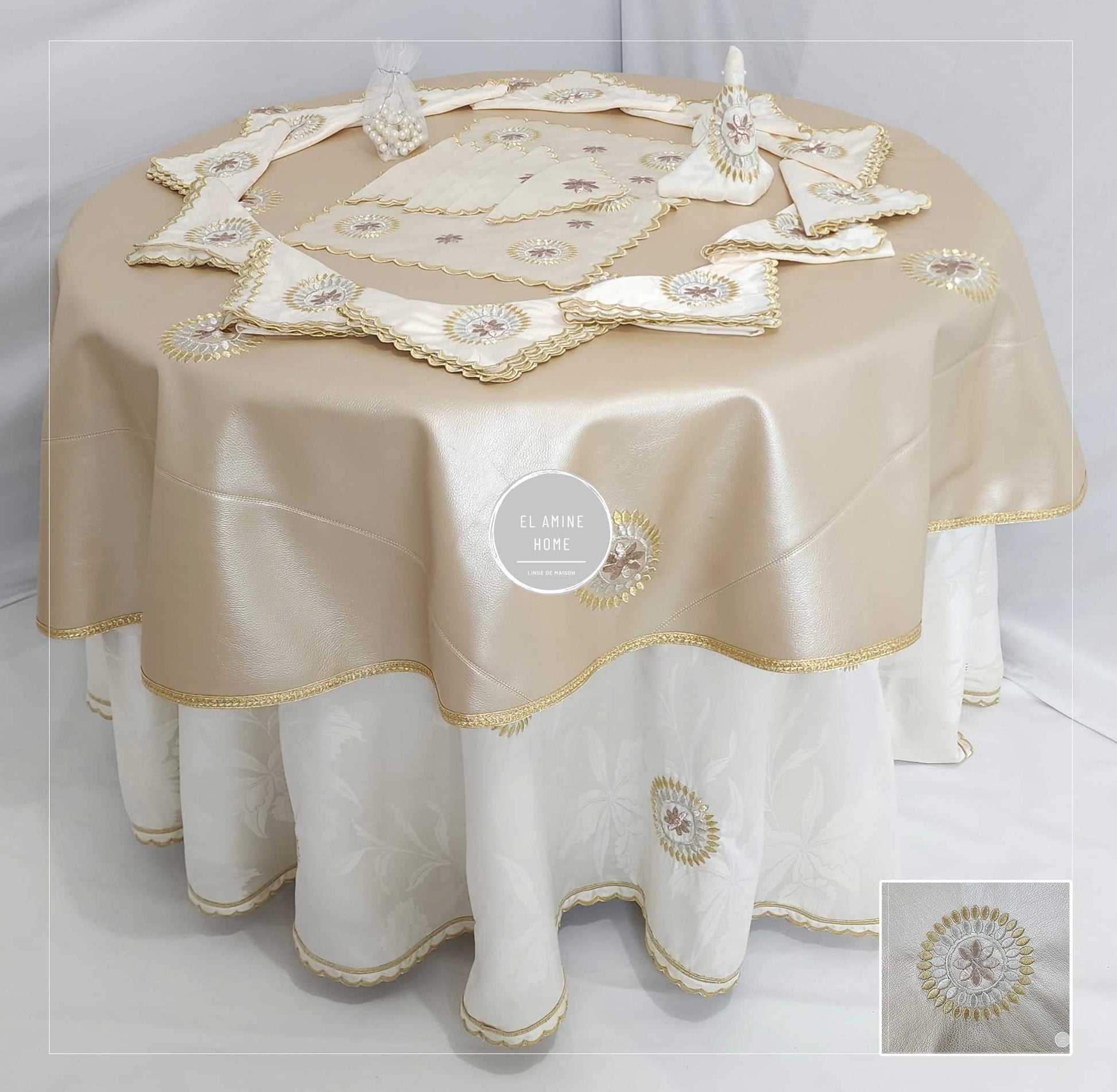 Polyester Luxury broderie petite nappe à fleurs nappe rectangulaire de table  basse - Chine Toile de table et nappes pour les événements prix